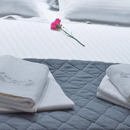 Great Alexander Apartamento Sarandë