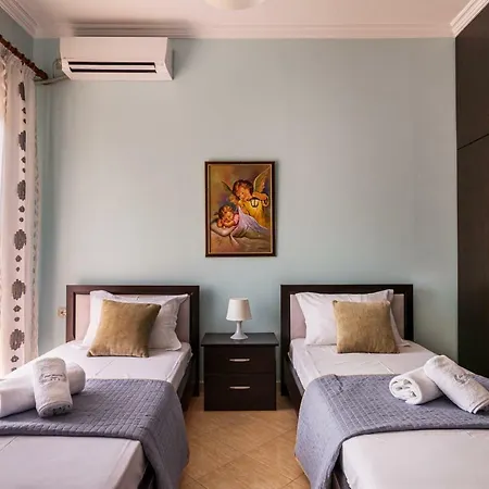 Great Alexander * Sarandë